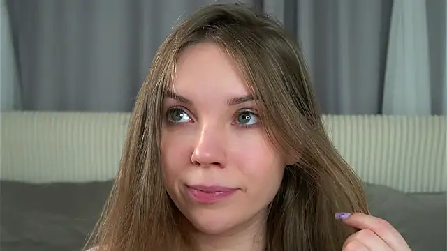 KarriBrownd online show from November 14, 2025, 1:09 am