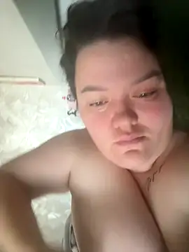 Snapshot of SunnyLeila2101 chatting on September 20, 2025, 4:06 am SunnyLeila2101 online show from September 20, 2025, 4:06 am