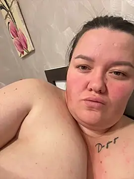 Snapshot of SunnyLeila2101 chatting on September 25, 2025, 7:31 pm SunnyLeila2101 online show from September 25, 2025, 7:31 pm