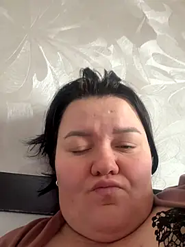 SunnyLeila2101 online show from December 3, 2025, 10:36 am