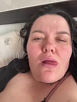 SunnyLeila2101 online show from February 1, 2026, 11:08 am