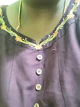 Snapshot of Tamilreethu chatting on October 25, 2025, 10:58 am Tamilreethu online show from October 25, 2025, 10:58 am