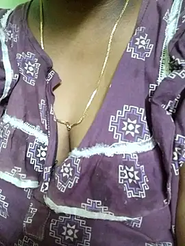 Snapshot of Tamilreethu chatting on September 28, 2025, 4:47 pm Tamilreethu online show from September 28, 2025, 4:47 pm