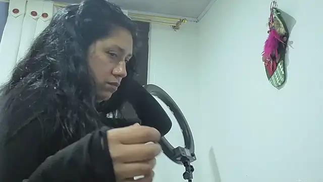 Snapshot of MihaCarther chatting on February 1, 2026, 11:47 pm MihaCarther online show from February 1, 2026, 11:47 pm