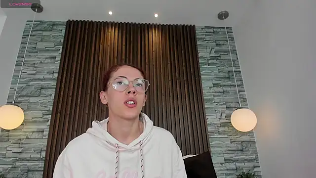 Snapshot of melodyvega0591 chatting on October 15, 2025, 1:30 pm melodyvega0591 online show from October 15, 2025, 1:30 pm