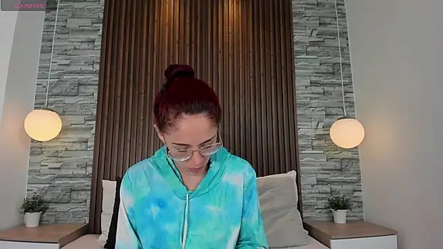 Snapshot of melodyvega0591 chatting on October 17, 2025, 12:51 pm melodyvega0591 online show from October 17, 2025, 12:51 pm