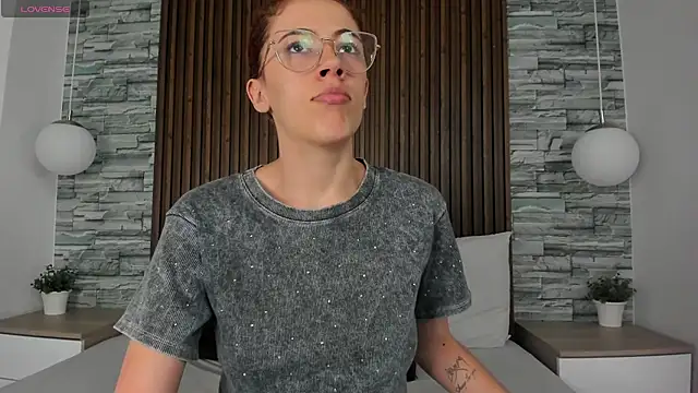 Snapshot of melodyvega0591 chatting on October 27, 2025, 1:01 pm melodyvega0591 online show from October 27, 2025, 1:01 pm