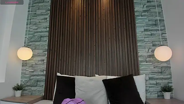 Snapshot of melodyvega0591 chatting on October 28, 2025, 12:48 pm melodyvega0591 online show from October 28, 2025, 12:48 pm