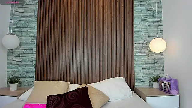 Snapshot of melodyvega0591 chatting on September 30, 2025, 11:00 pm melodyvega0591 online show from September 30, 2025, 11:00 pm