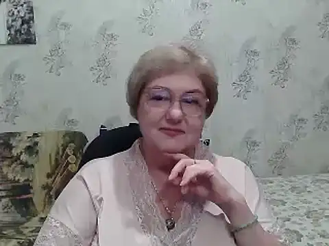 Snapshot of Renata62011 chatting on October 10, 2025, 12:17 pm Renata62011 online show from October 10, 2025, 12:17 pm