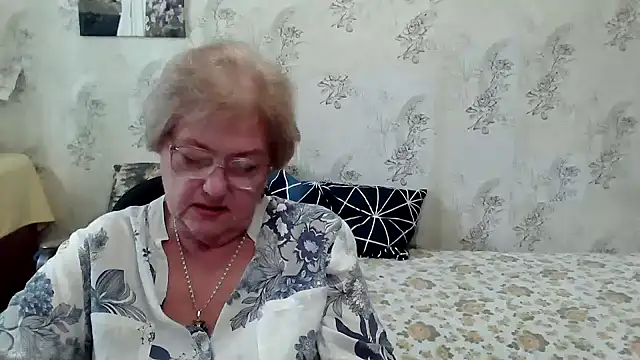 Snapshot of Renata62011 chatting on October 5, 2025, 10:50 am Renata62011 online show from October 5, 2025, 10:50 am