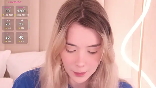 Nesolla online show from March 3, 2026, 8:16 pm