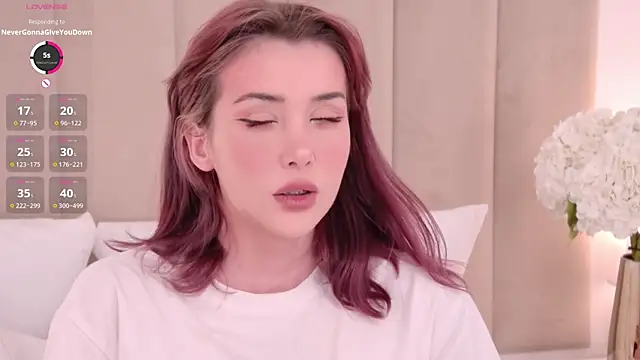 Nesolla online show from November 16, 2025, 12:32 pm