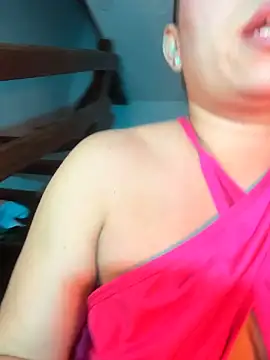 Snapshot of Moon_Blake chatting on October 16, 2025, 3:04 am Moon Blake online show from October 16, 2025, 3:04 am