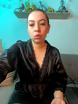 Snapshot of Moon_Blake chatting on September 18, 2025, 1:03 pm Moon Blake online show from September 18, 2025, 1:03 pm