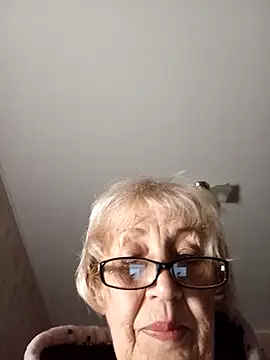 Snapshot of Anatolia5961 chatting on October 16, 2025, 2:42 am Anatolia5961 online show from October 16, 2025, 2:42 am