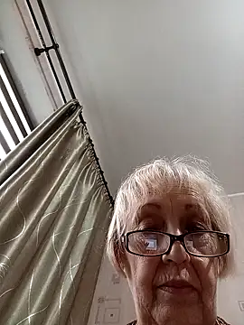 Snapshot of Anatolia5961 chatting on September 18, 2025, 3:48 pm Anatolia5961 online show from September 18, 2025, 3:48 pm