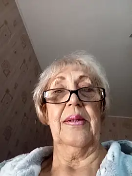 Snapshot of Anatolia5961 chatting on October 17, 2025, 2:19 pm Anatolia5961 online show from October 17, 2025, 2:19 pm