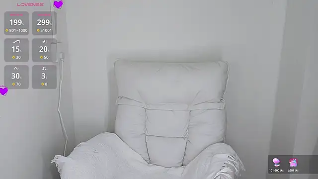 Snapshot of 9aunatiis chatting on September 12, 2025, 5:24 pm 9aunatiis online show from September 12, 2025, 5:24 pm