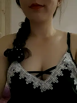 Snapshot of Linda288 chatting on October 13, 2025, 10:17 am Linda288 online show from October 13, 2025, 10:17 am