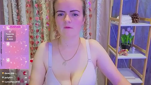 Luisa Rosee online show from November 22, 2025, 9:35 pm