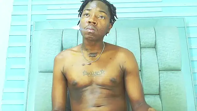 Snapshot of Black_Fire10 chatting on October 20, 2025, 6:52 pm Black Fire10 online show from October 20, 2025, 6:52 pm