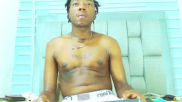 Snapshot of Black_Fire10 chatting on October 18, 2025, 8:22 pm Black Fire10 online show from October 18, 2025, 8:22 pm