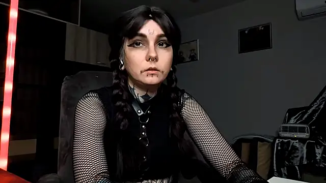 HighelikeGirl online show from October 13, 2025, 12:18 pm