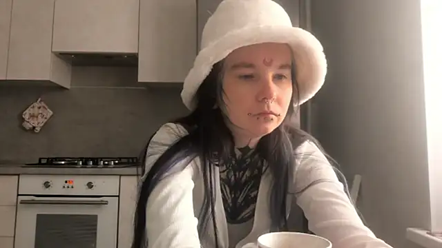 HighelikeGirl online show from February 27, 2026, 4:12 am