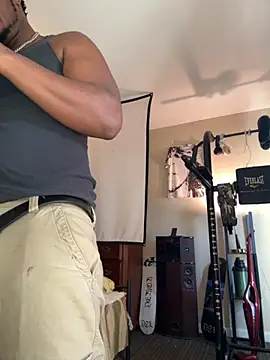 KeYBuMp323 online show from November 18, 2025, 3:15 pm