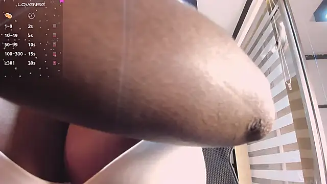 Snapshot of MichellePreston chatting on September 29, 2025, 12:22 pm MichellePreston online show from September 29, 2025, 12:22 pm