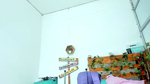 cris dulce online show from April 8, 2026, 11:28 pm