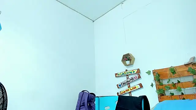 Snapshot of cris_dulce chatting on February 21, 2026, 12:01 am cris dulce online show from February 21, 2026, 12:01 am