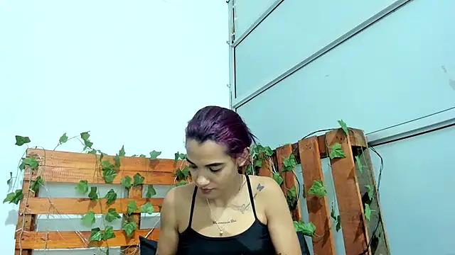 Snapshot of cris_dulce chatting on February 7, 2026, 1:35 am cris dulce online show from February 7, 2026, 1:35 am