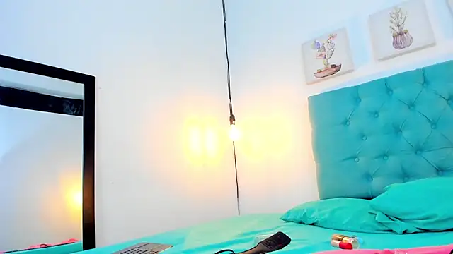 cris dulce online show from December 19, 2025, 12:14 am