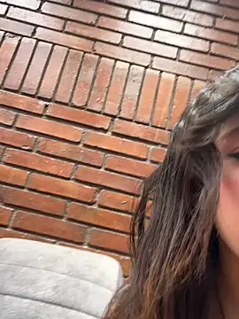 Summy sweet online show from September 12, 2025, 6:29 pm