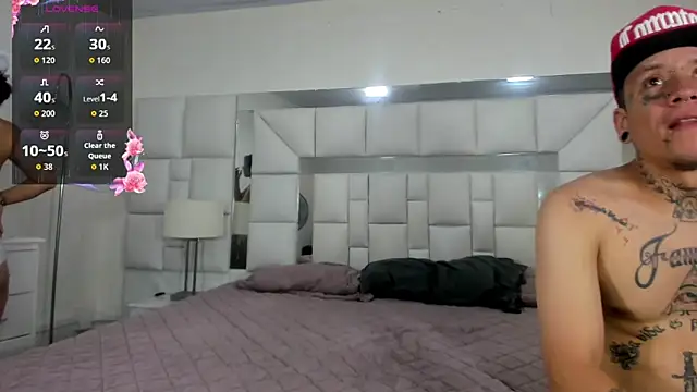 Snapshot of Dangerous_couple_ chatting on September 24, 2025, 7:09 pm Dangerous couple  online show from September 24, 2025, 7:09 pm