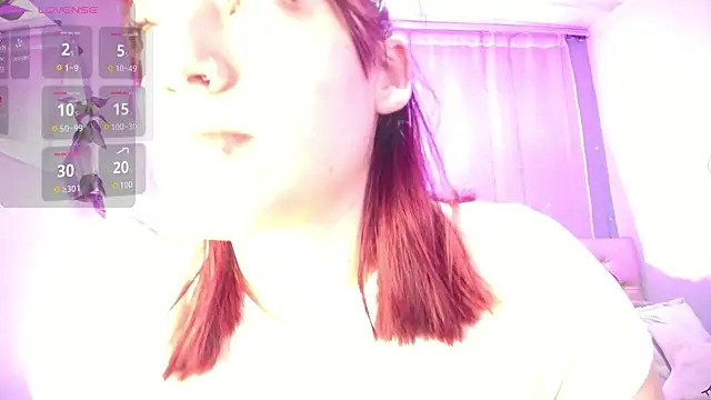 Snapshot of Lulugh_ chatting on September 25, 2025, 7:20 pm Lulugh online show from September 25, 2025, 7:20 pm