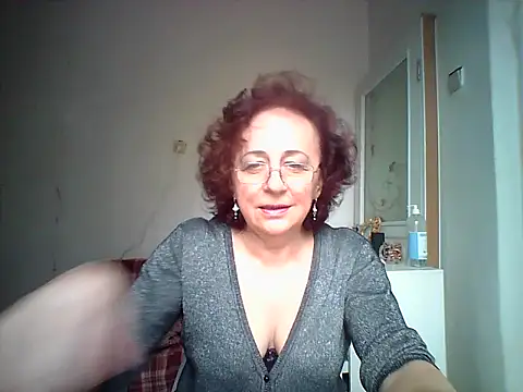 Snapshot of Julia54391 chatting on October 17, 2025, 7:44 am Julia54391 online show from October 17, 2025, 7:44 am