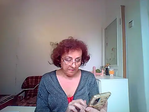 Snapshot of Julia54391 chatting on September 30, 2025, 7:14 am Julia54391 online show from September 30, 2025, 7:14 am