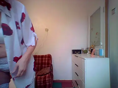 Snapshot of Julia54391 chatting on October 28, 2025, 9:19 am Julia54391 online show from October 28, 2025, 9:19 am