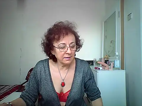 Snapshot of Julia54391 chatting on October 31, 2025, 8:44 am Julia54391 online show from October 31, 2025, 8:44 am