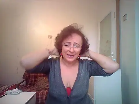 Snapshot of Julia54391 chatting on October 27, 2025, 9:10 am Julia54391 online show from October 27, 2025, 9:10 am