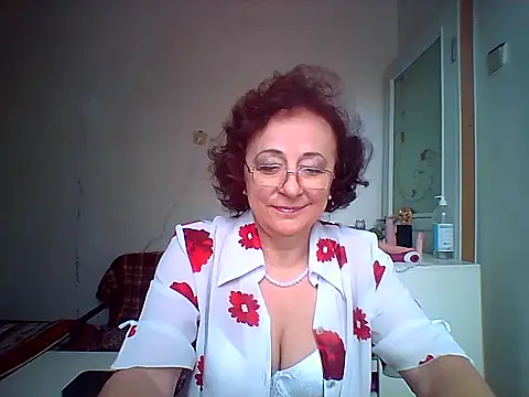 Snapshot of Julia54391 chatting on October 22, 2025, 8:47 am Julia54391 online show from October 22, 2025, 8:47 am