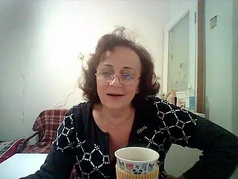 Snapshot of Julia54391 chatting on October 18, 2025, 8:00 pm Julia54391 online show from October 18, 2025, 8:00 pm