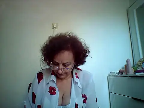 Julia54391 online show from September 14, 2025, 6:58 am