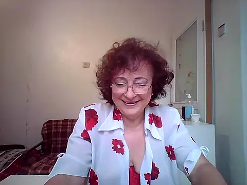 Snapshot of Julia54391 chatting on September 18, 2025, 10:40 am Julia54391 online show from September 18, 2025, 10:40 am