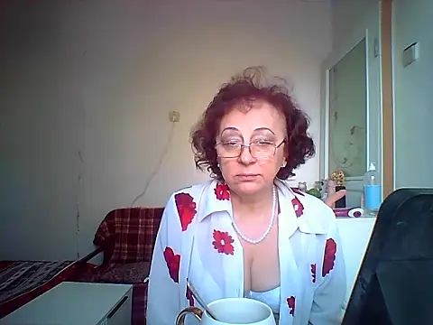 Snapshot of Julia54391 chatting on October 26, 2025, 8:26 am Julia54391 online show from October 26, 2025, 8:26 am