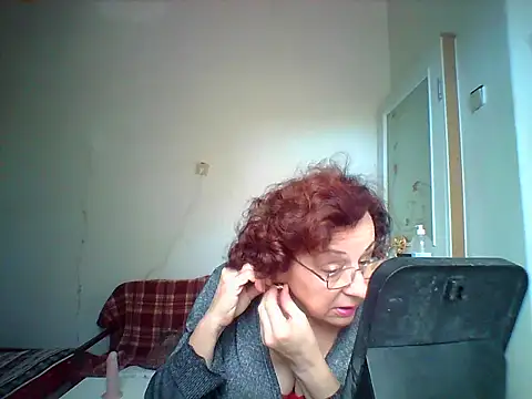 Snapshot of Julia54391 chatting on October 13, 2025, 7:21 am Julia54391 online show from October 13, 2025, 7:21 am