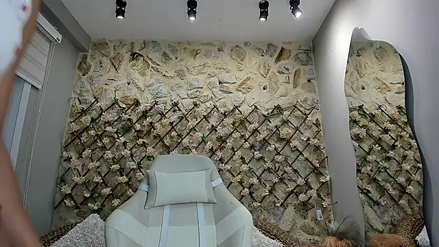 Snapshot of VenusBlazer chatting on February 20, 2026, 1:57 pm VenusBlazer online show from February 20, 2026, 1:57 pm